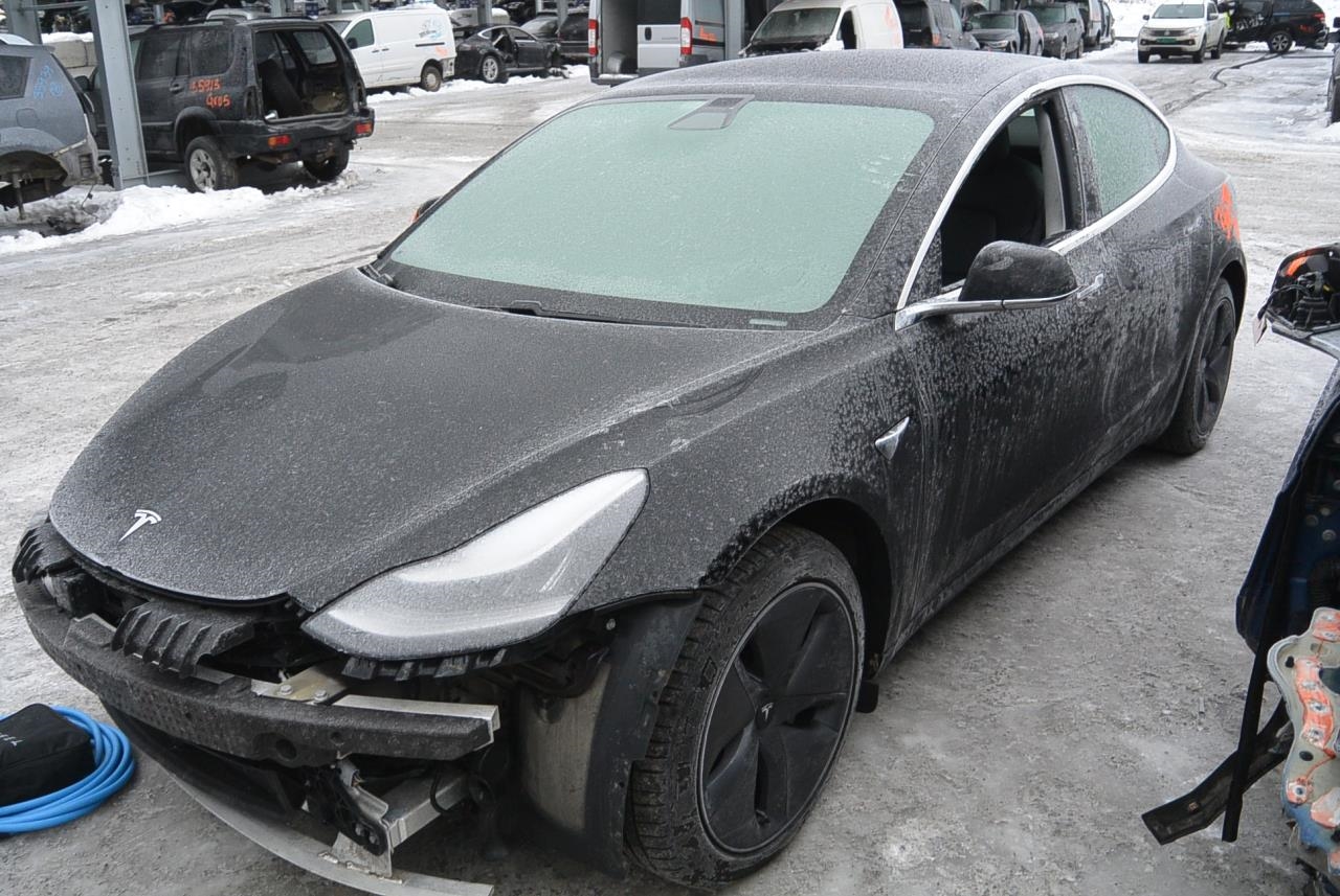Tesla Model 3, 2017- parts car, Engine code: 3D3|3D5, Gearbox code: 
