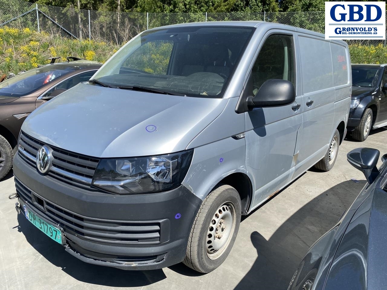 VW Transporter / Caravelle, 2015-2019 (T6) parts car, Engine code: CXHA, Gearbox code: SDF