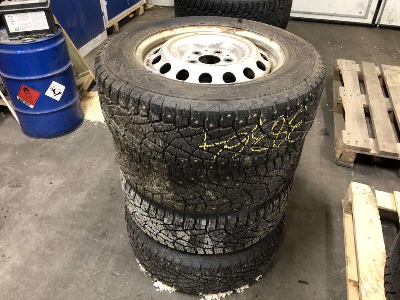 Mercedes Vito/Viano, 2010-2014 (W639, Fase 2)(NOKIAN|205/65R16C)