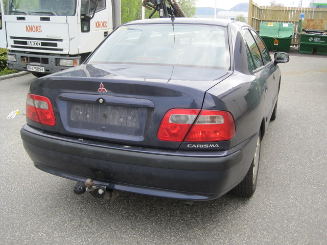 Bakluke sedan til Mitsubishi Carisma, 19992004 (Fase 2)