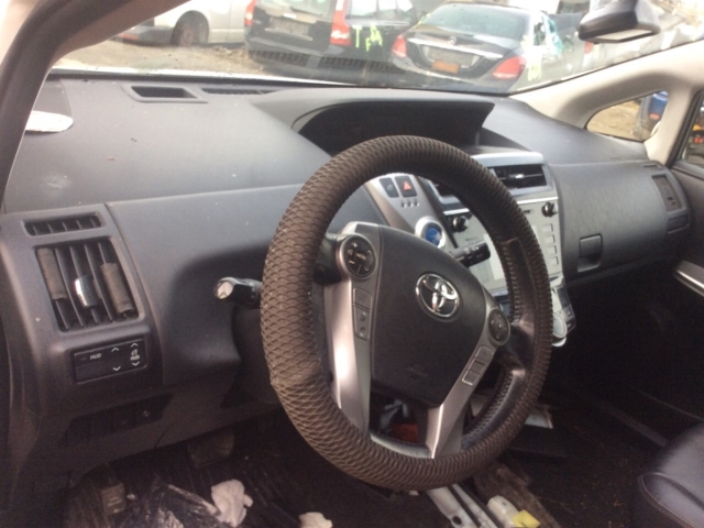 Dashbord til Toyota Prius +7, 2012-2020 (STV, Type III) (STV) 