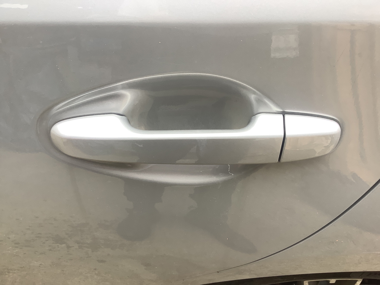 Dørhåndtak utv venstre til Toyota Auris, 2013-2015 (Type II, Fase 1)   
