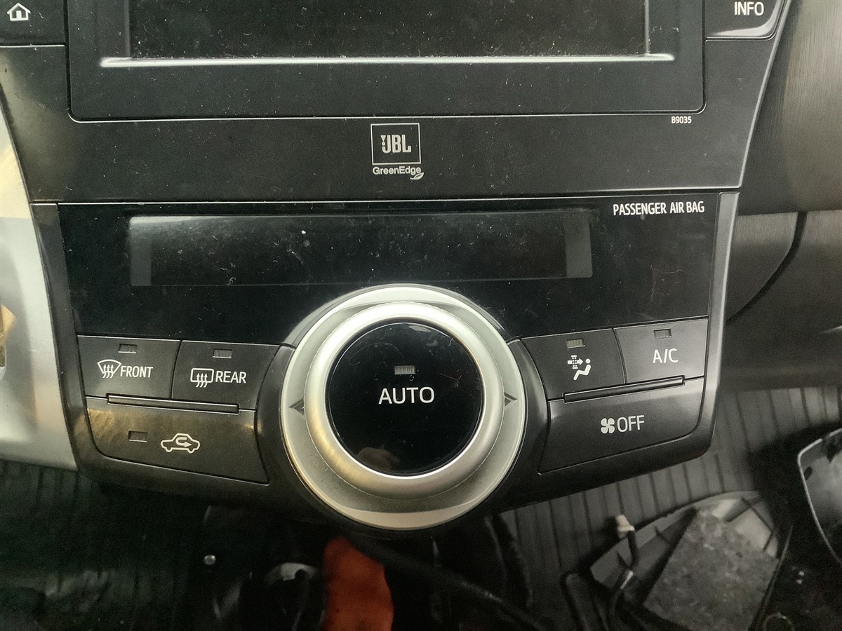 Varmeapparat betjening til Toyota Prius +7, 2012-2020 (STV, Type III) (STV) 