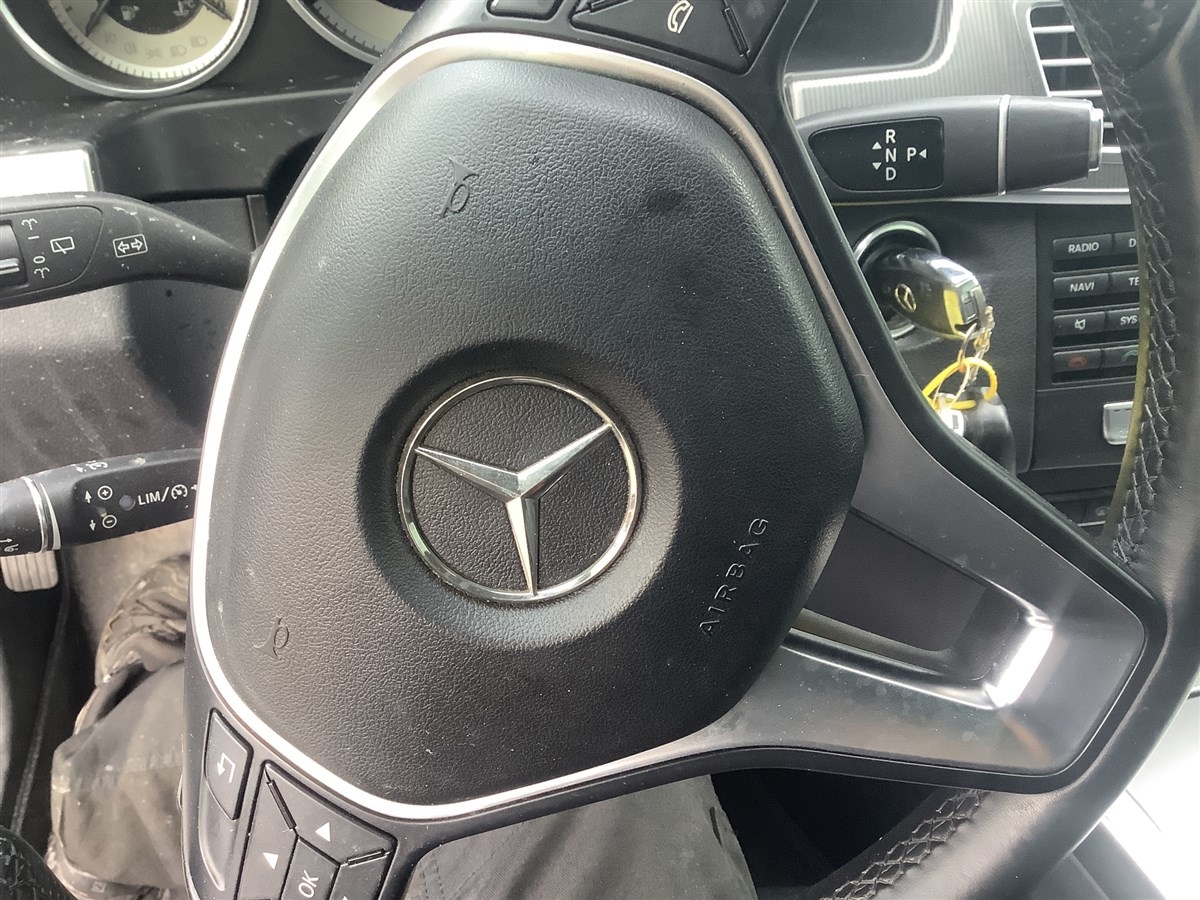 Airbag rattpute til Mercedes E-Klasse, 2013-2016 (W212, Fase 2) (W212) (A 000 860 51 03  911|A 218 860 30 02 9116 )