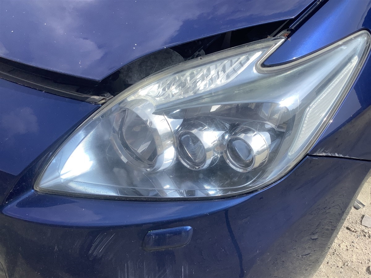 Frontlykt venstre halogen til Toyota Prius, 2009-2016 (COMBI, Type III) (COMBI) 