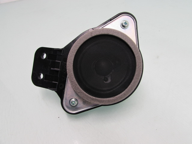 BILSTEREO HØYTTALER til HYUNDAI I40, 2012 2017 BILSTEREO HØYTTALER til HYUNDAI I40, 2012 2017